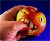 Finger-bitting-apple